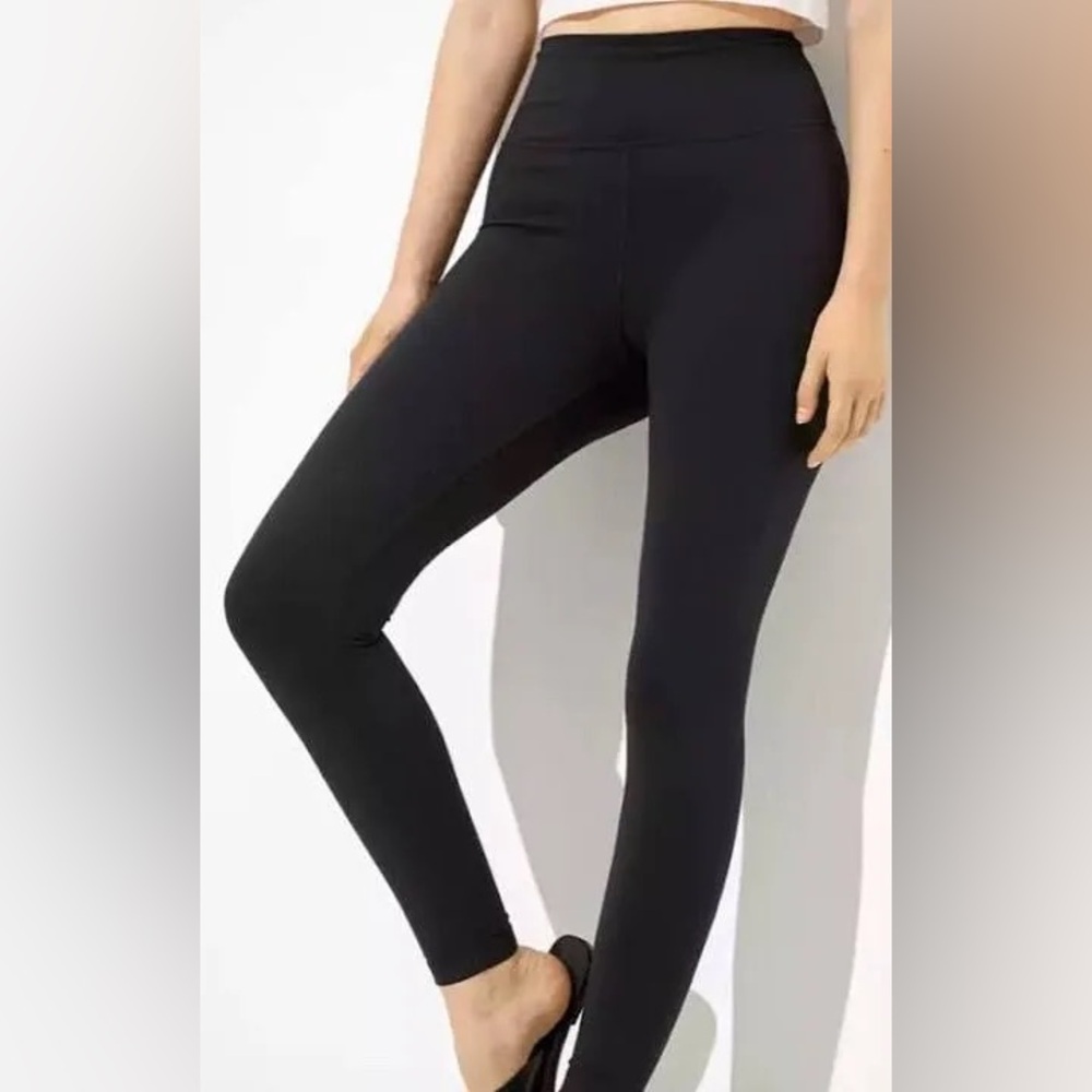 NWOT Aerie Chill. Play. Move. Full length leggings